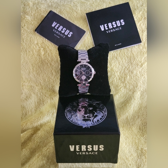 NWOT Versace Silver and Black Chronograph Watch - Picture 8 of 10